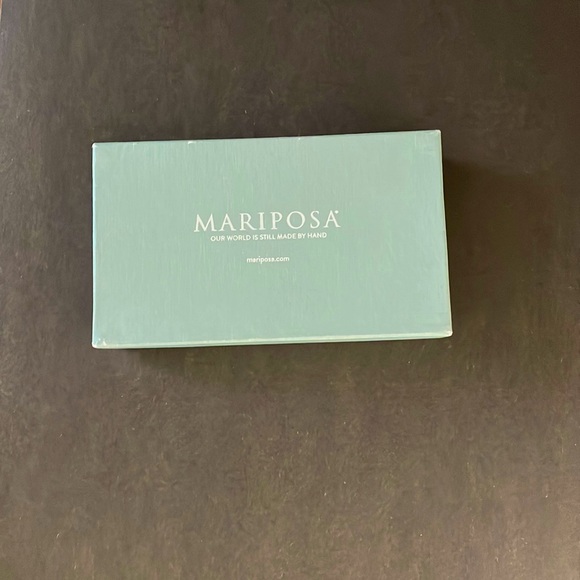 Mariposa “Anything is possible.” Silver Tray New in original box - Picture 2 of 7